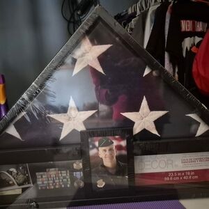 NWT Studio Decor Military Flag & Memorabilia Display Case Shadow Box - Black